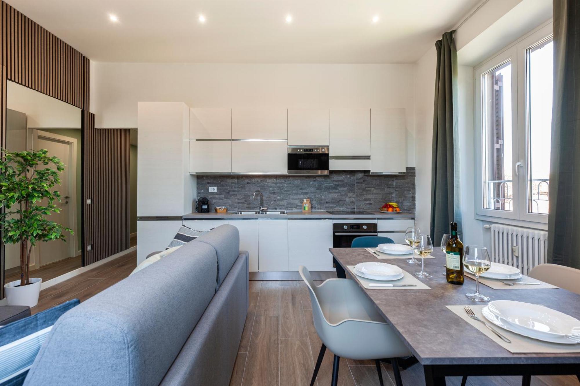Hostly-colorhome Midtown * Rom