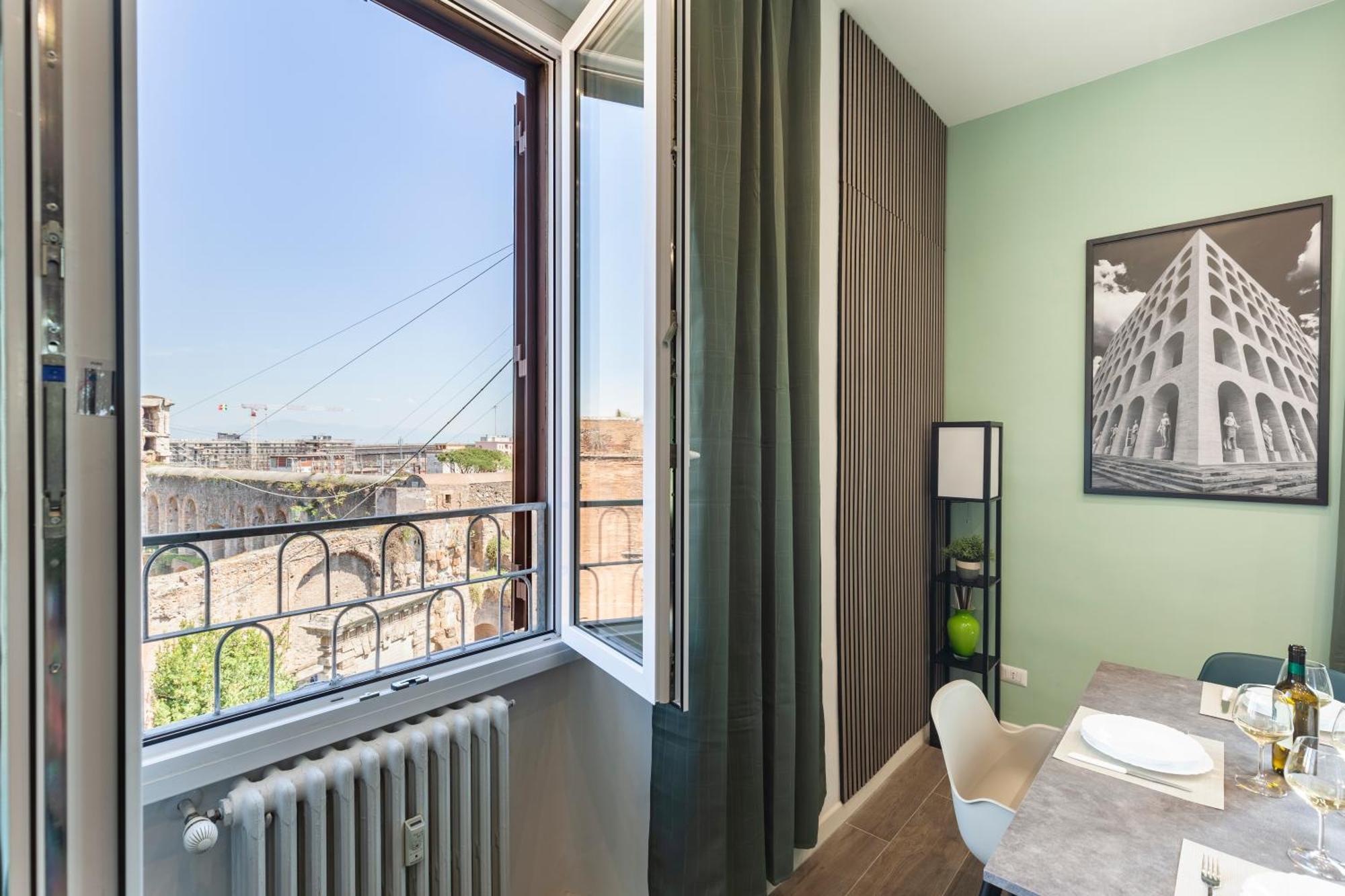 Apartment Hostly-colorhome Midtown Rom
